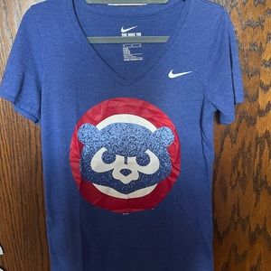 Nike tee, cubs t-shirt. Medium